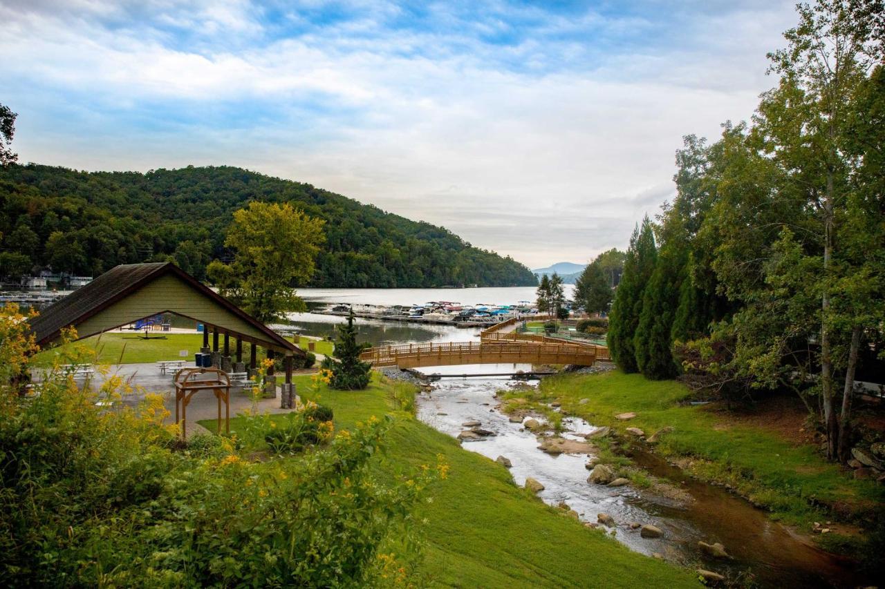 Lake Lure Condo With Resort Pool And Beach Access! Bagian luar foto